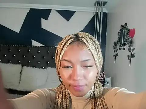 lili_harvey — Bouncing tits