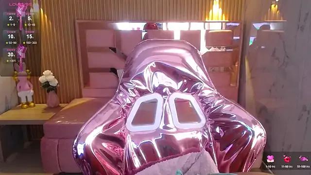 lilith_petit_sub on StripChat