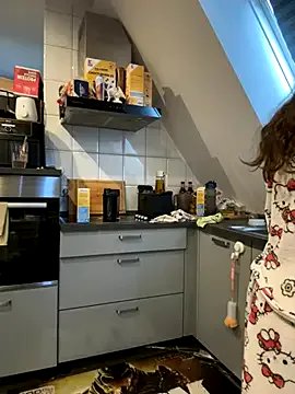 LittleChaosQueen on StripChat 