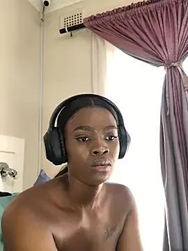 Freechat LuciousLips96 on StripChat