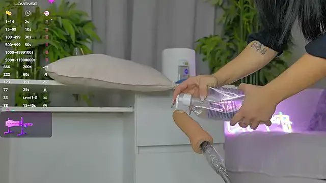 Freechat luckyalice_ on StripChat