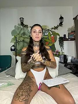 lucyrossink — Dildo vibrator+lush