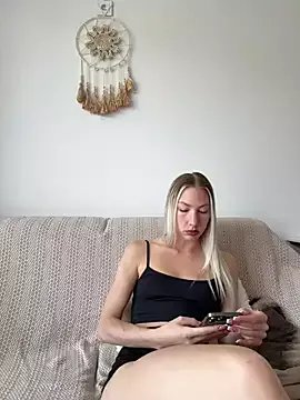 Private LuisaBecker on StripChat