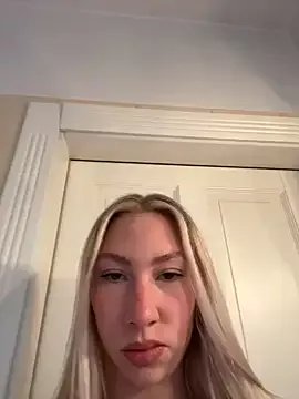 Private LuisaBecker on StripChat