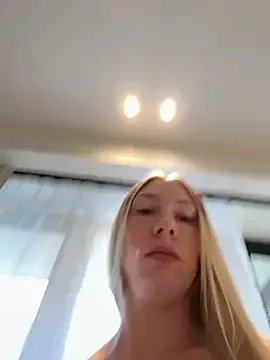 Private LuisaBecker on StripChat