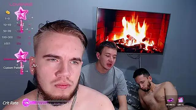 mikienn on StripChat 