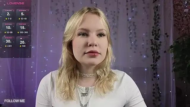 Mila_wxw — show underwear (a little)