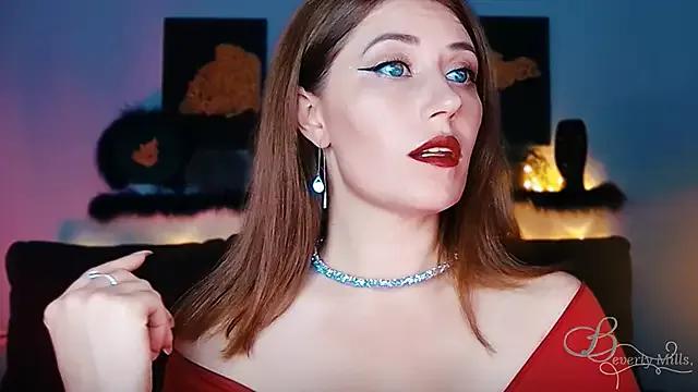 Freechat MissBeverlyMills on StripChat