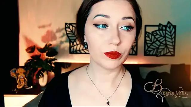 Freechat MissBeverlyMills on StripChat