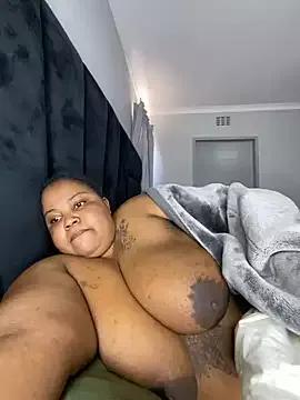 MissLola27 on StripChat 