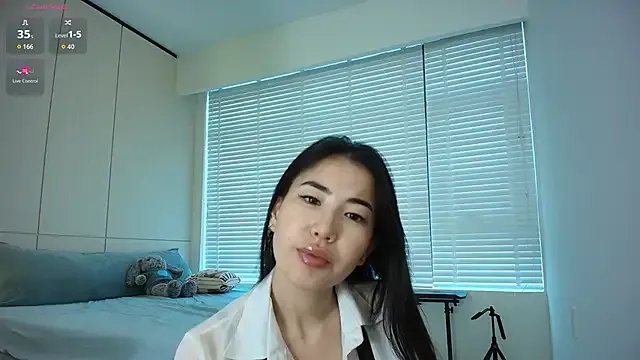 Freechat Naomi_52 on StripChat