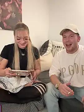 Freechat NickyGold_Official on StripChat