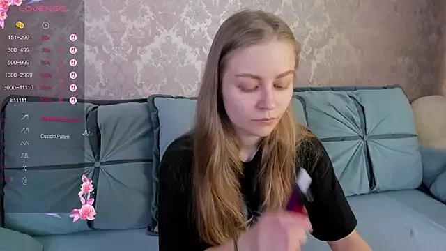 Polumna_cute on StripChat