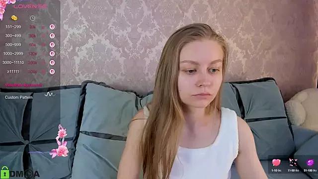 Polumna_cute on StripChat
