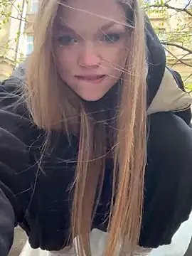 Freechat Porn_cornn on StripChat