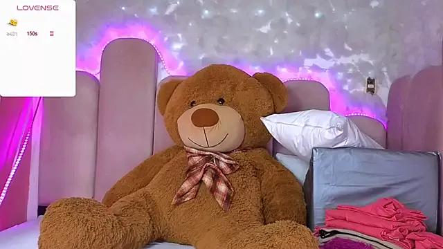 puca_ebony on StripChat