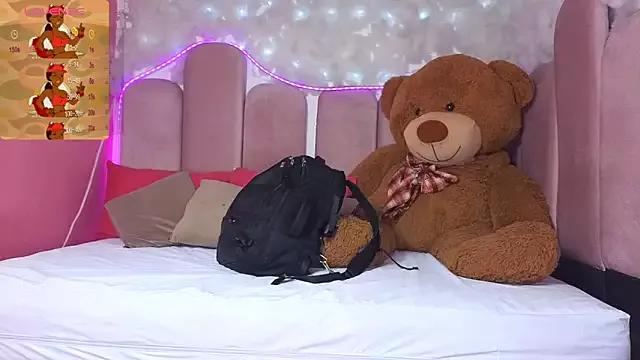 puca_ebony on StripChat