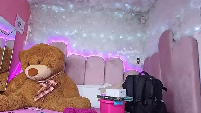 puca_ebony on StripChat