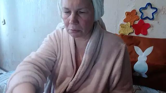 QueenLana on StripChat 