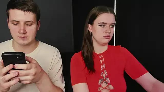 Freechat Robert_Lisa on StripChat