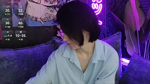 roxy_riot_ — Show how tongue can