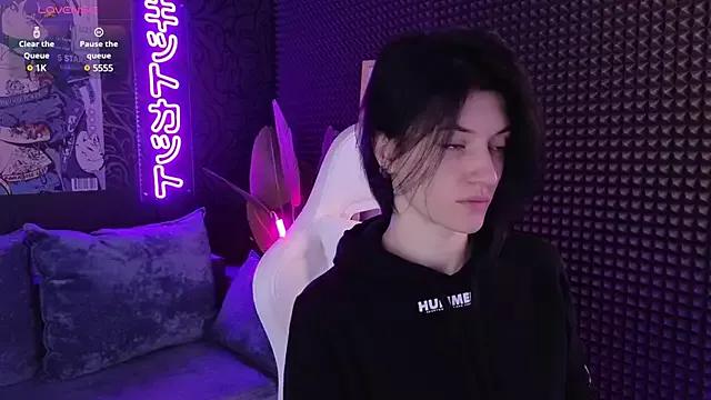 Freechat roxy_riot_ on StripChat