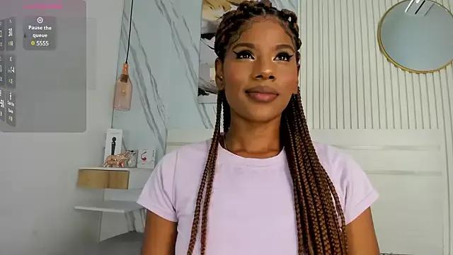 Sara_Lewwis on StripChat 