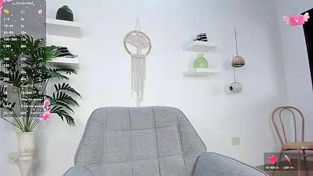 Freechat saray_halam on StripChat