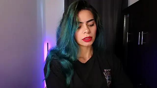 sexyladyy_ — oil show