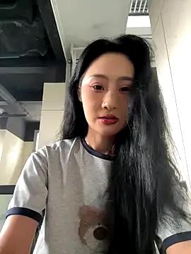 Freechat so-linger on StripChat