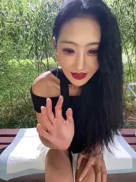 Freechat so-linger on StripChat