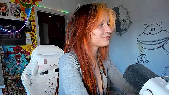 Sunny_Mouse_ on StripChat 