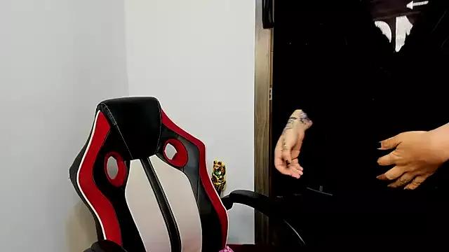 Sweet-Suck69 on StripChat 