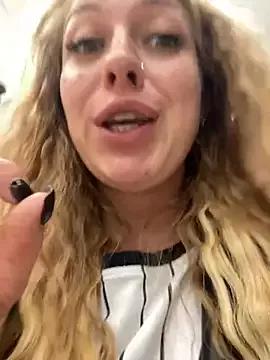 Freechat Sweet___Emily on StripChat