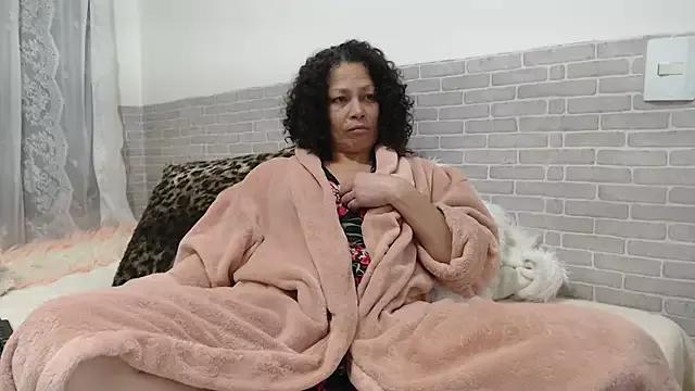 Freechat sweet_luana on StripChat