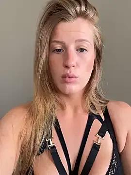 Freechat Sweety_Foxy69 on StripChat