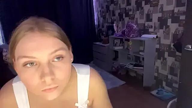 SwiiSweet — show legs