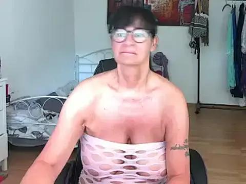 Freechat Sylly on StripChat