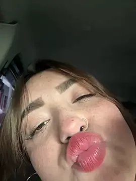 Tatiana_O on StripChat 