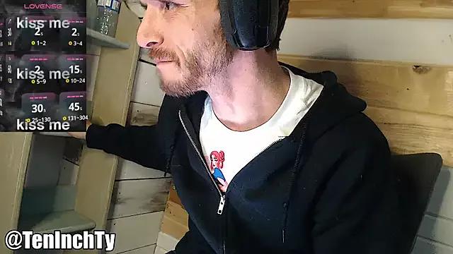 Freechat teninchty on StripChat