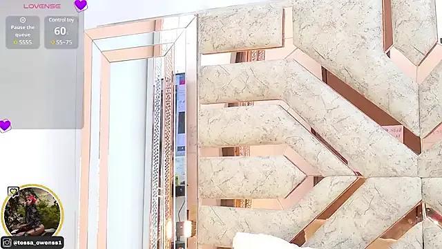 Tessa_Owenss on StripChat 