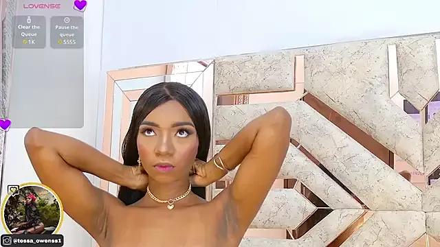 Tessa_Owenss on StripChat 