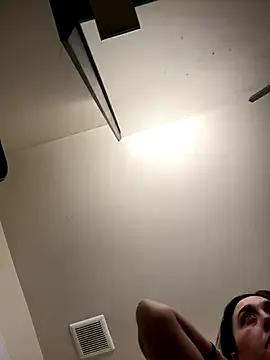 ThicBunz — Get me a manicure!