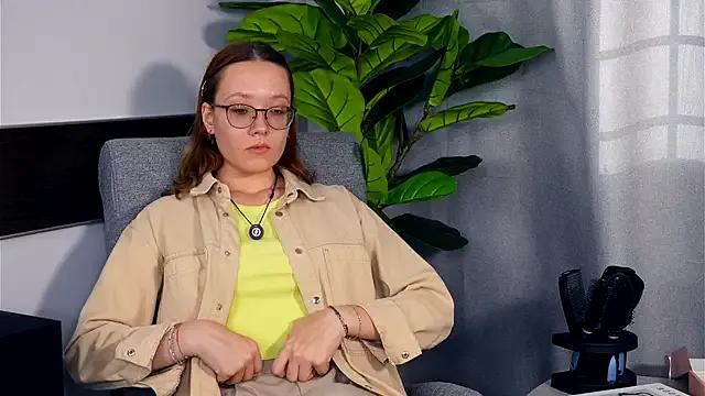 TreasaHarten — Stand up to show my outfit