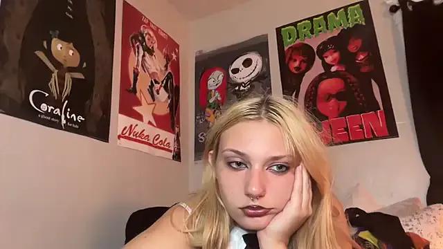 trixibby19 — take top off
