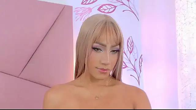 Freechat VictoriaRoss1 on StripChat