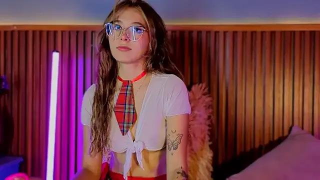 VictoriaSpark — show pussy + chorros