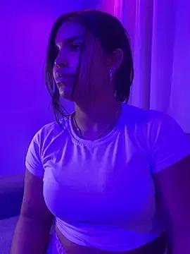 zoe_roux21 — cameltoe + flash pussy control domi x 2